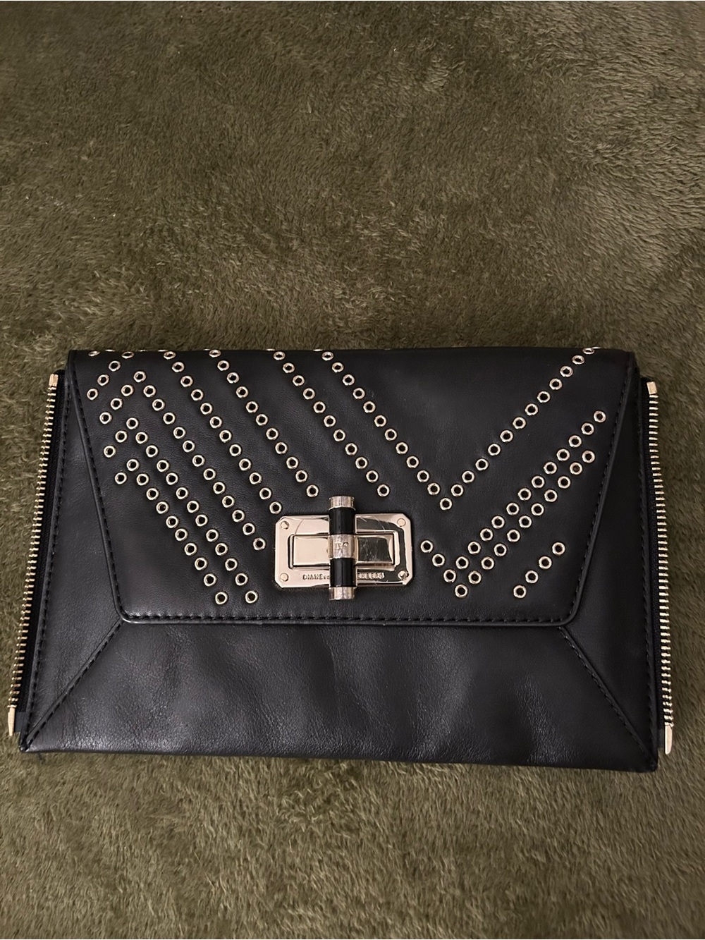 Diane von Furstenberg DVF Black
Leather Studded Turnlock Envelope Clutch Bag